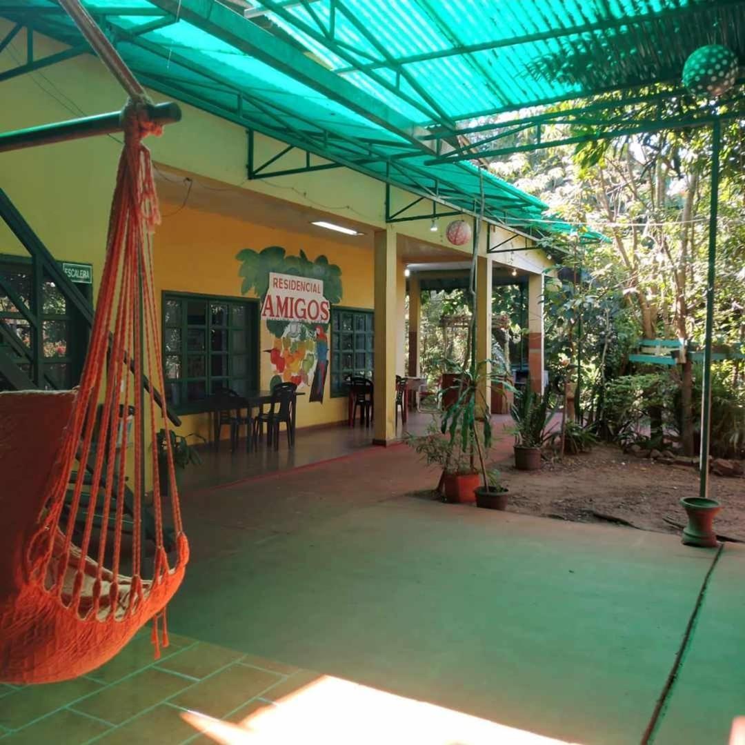 Hotel Y Residencial Amigos Puerto Iguazu Exterior photo