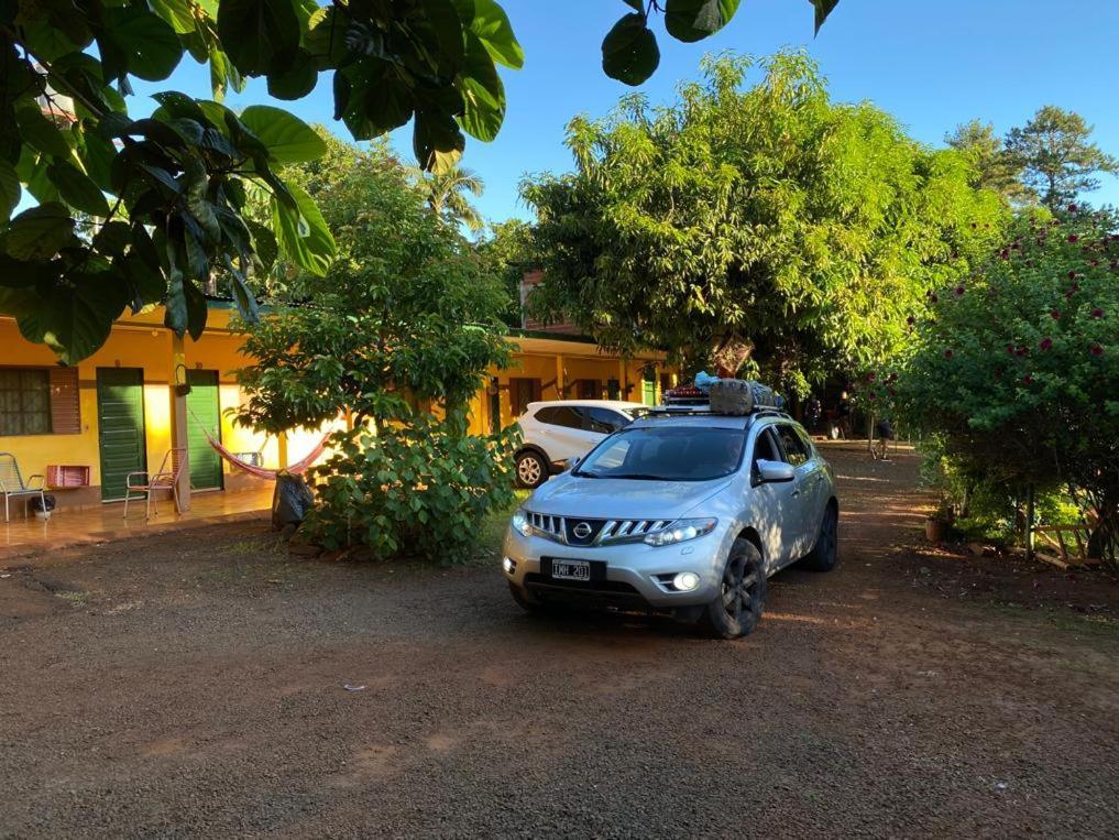 Hotel Y Residencial Amigos Puerto Iguazu Exterior photo