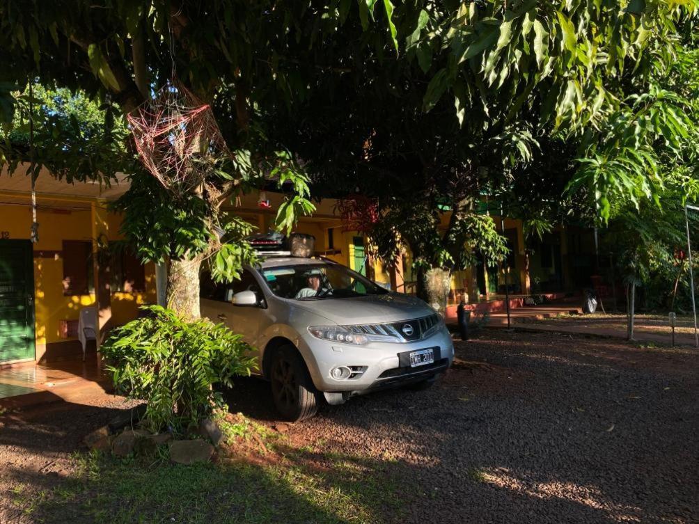 Hotel Y Residencial Amigos Puerto Iguazu Exterior photo