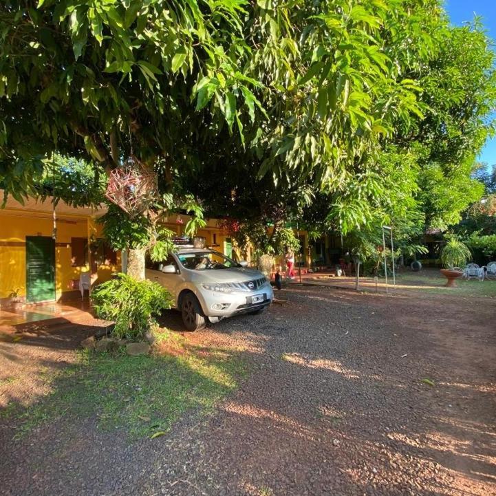Hotel Y Residencial Amigos Puerto Iguazu Exterior photo