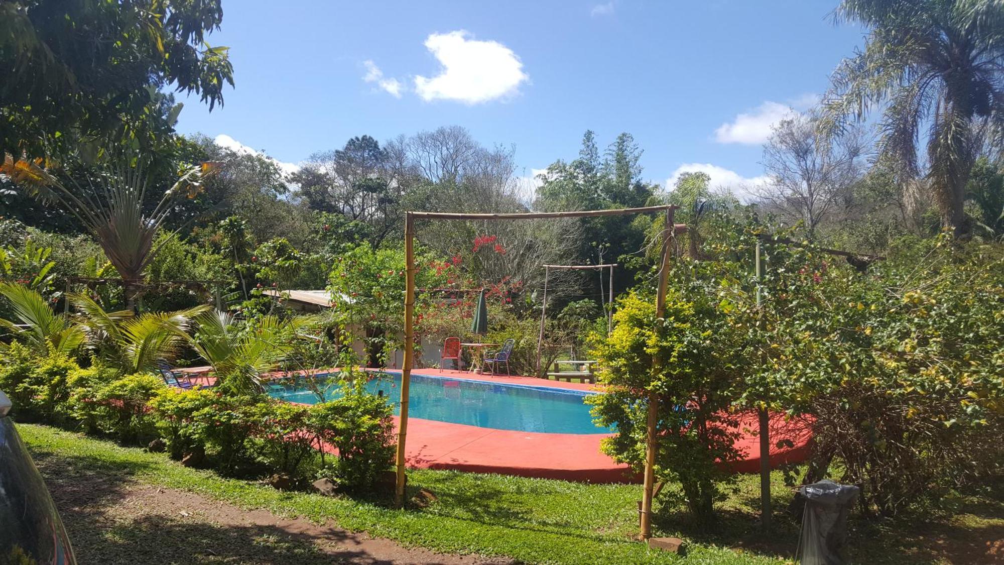 Hotel Y Residencial Amigos Puerto Iguazu Exterior photo
